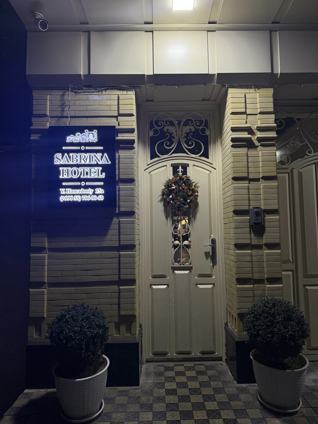 Прекрасный тур с великолепным гидом! Это восторг 🤩 Очень гостеприимный, внимательный, умеет развеселить и найти подход