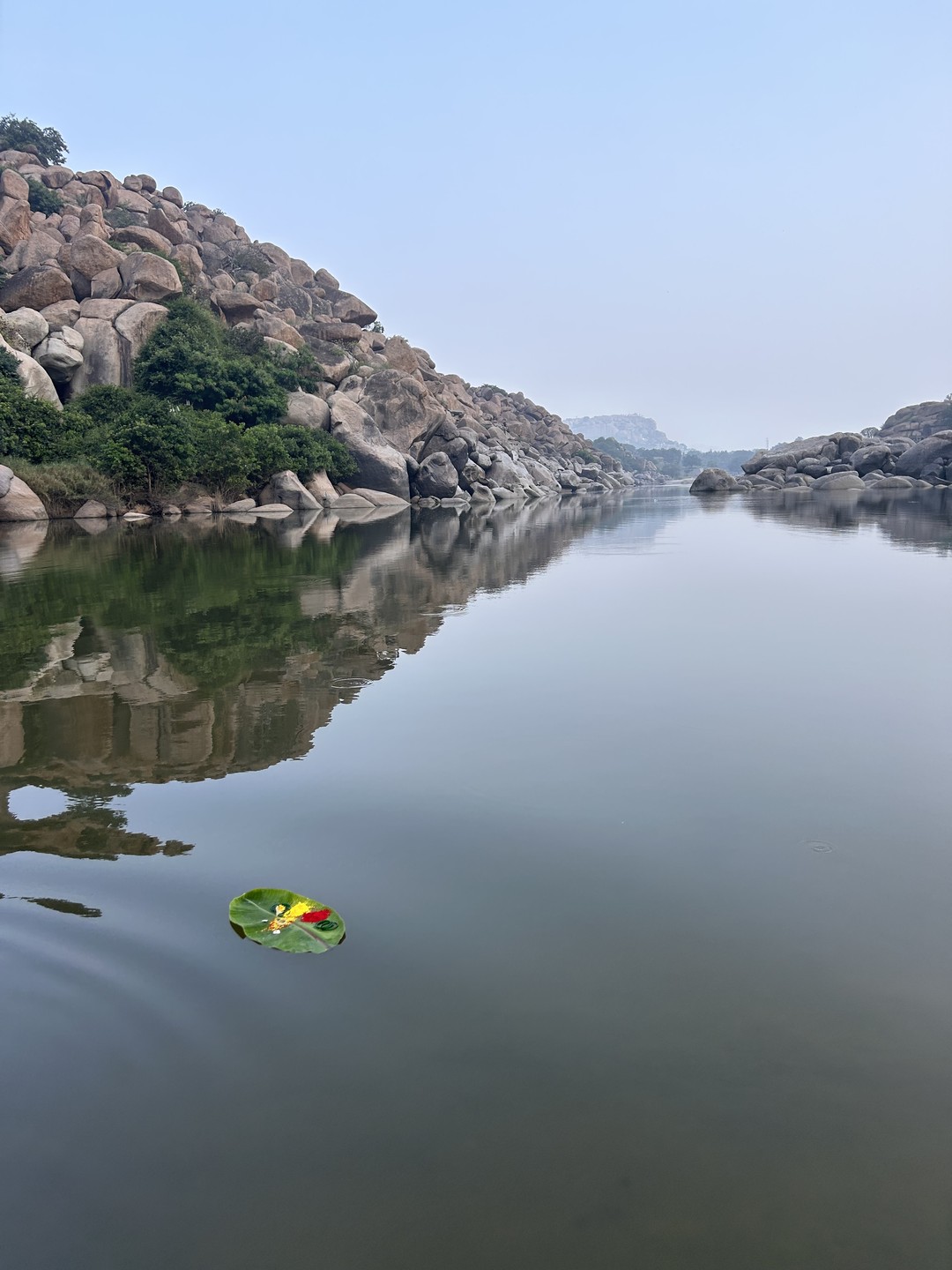 Насыщенная, интересная экскурсия. За 2 дня посетили все ключевые локации Хампи. Отличная идея организаторов смотреть храмы