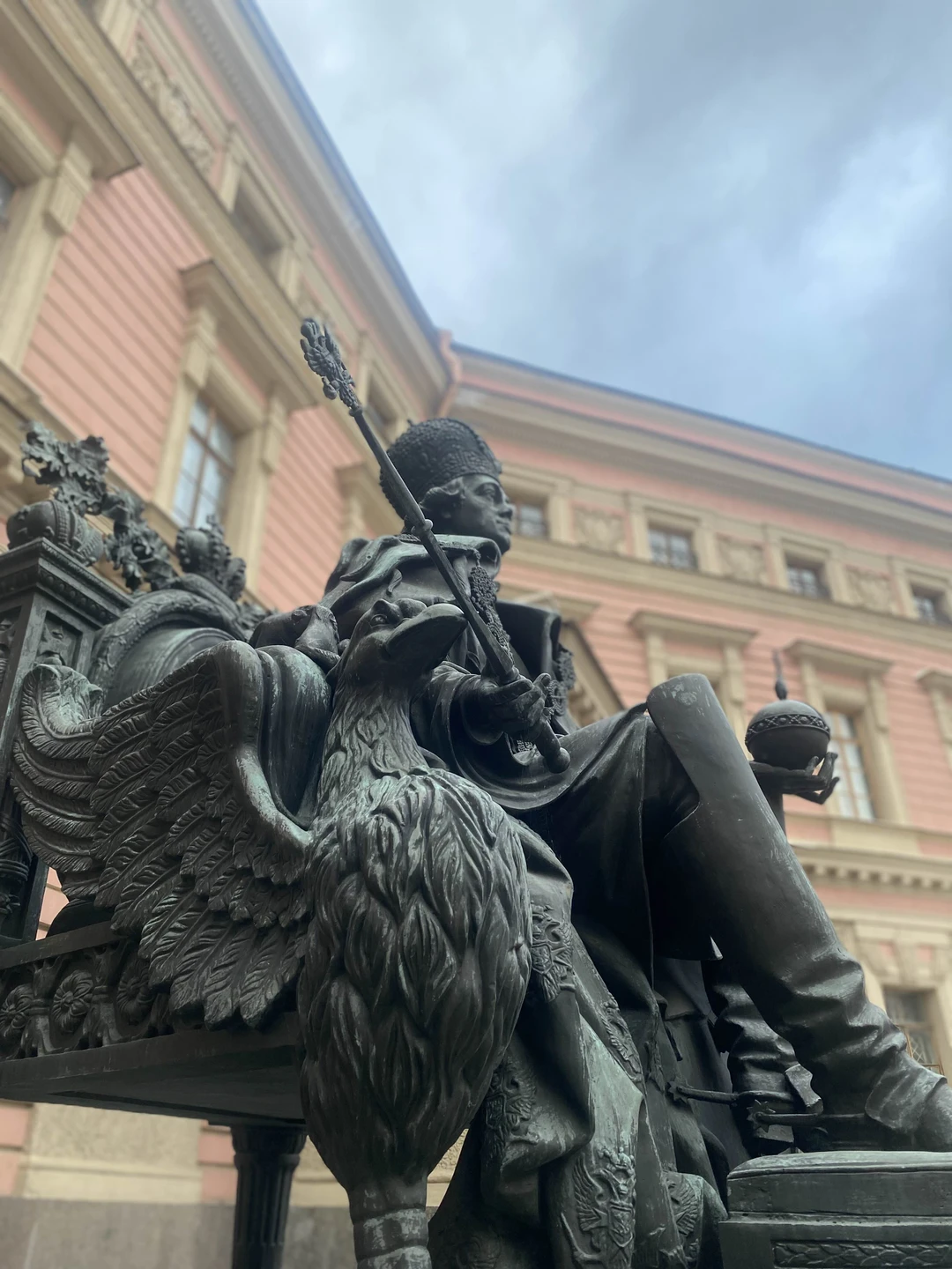 В целом все понравилось, было интересно слушать, много открыли для себя новых фактов. Рекомендую брать экскурсию