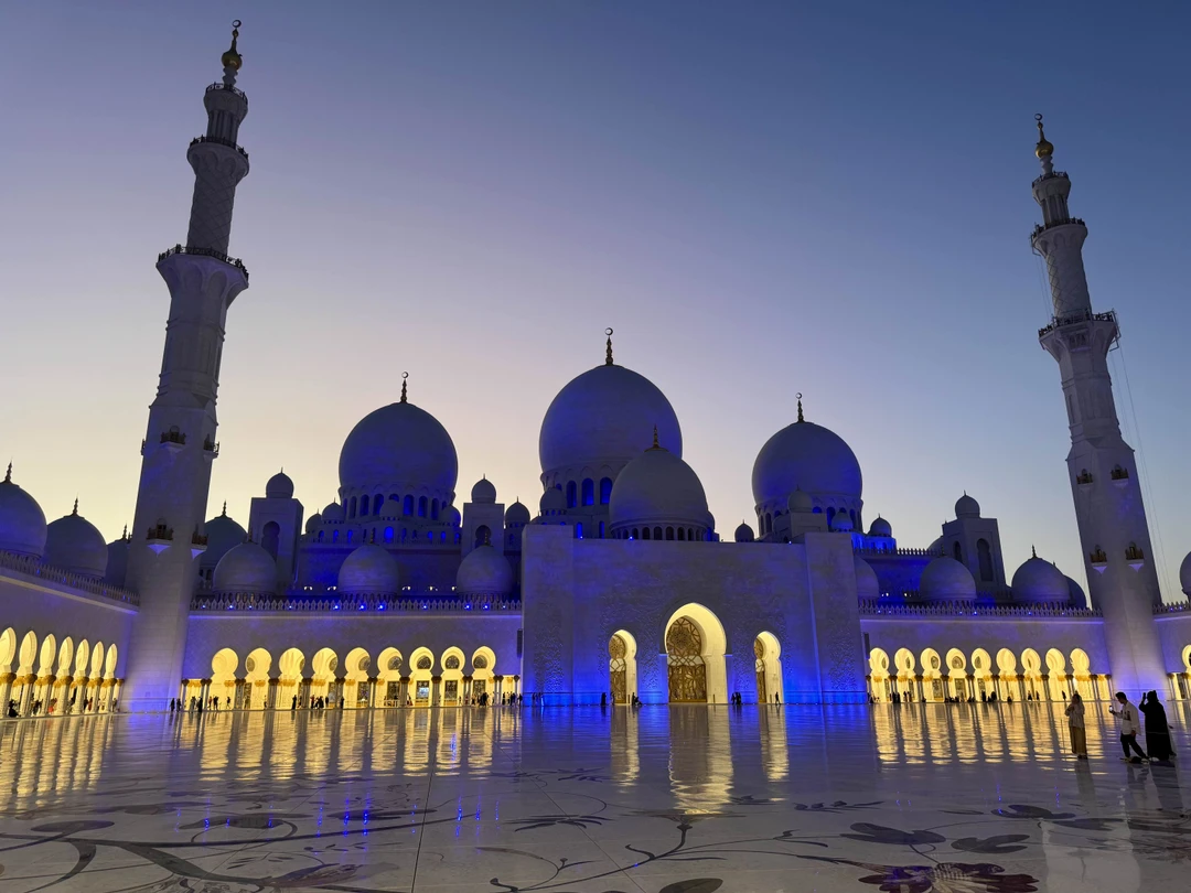 Экскурсия из Дубая в Абу-Даби в мини-группе (Мария)