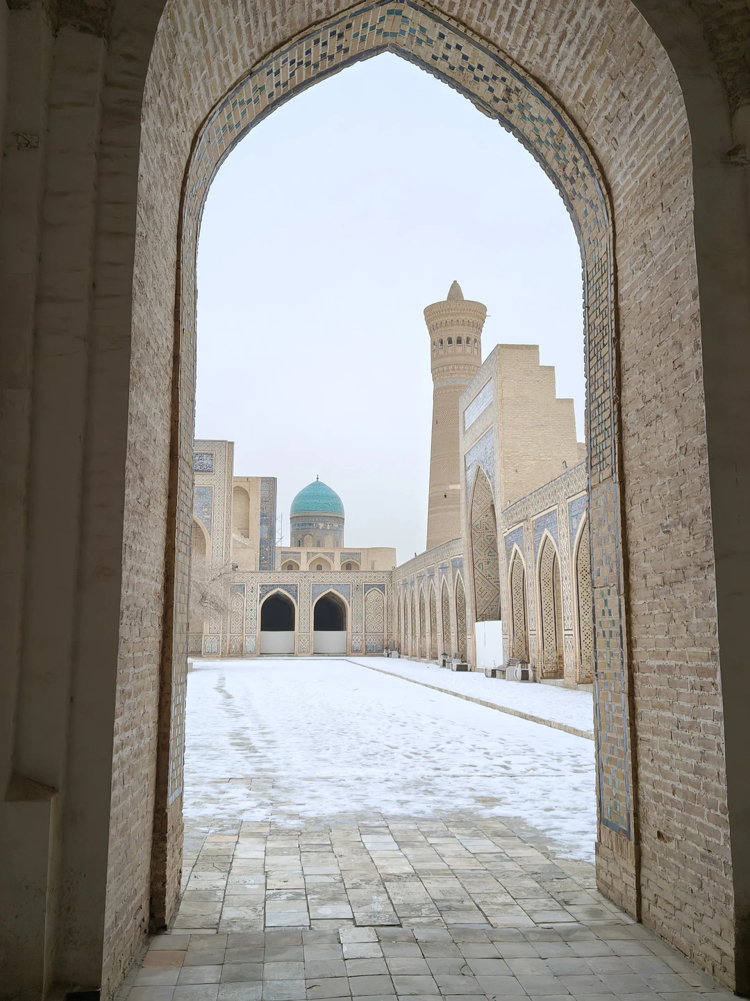 Отличный гид, очень интересно рассказал об истории, культуре, традициях. 👍