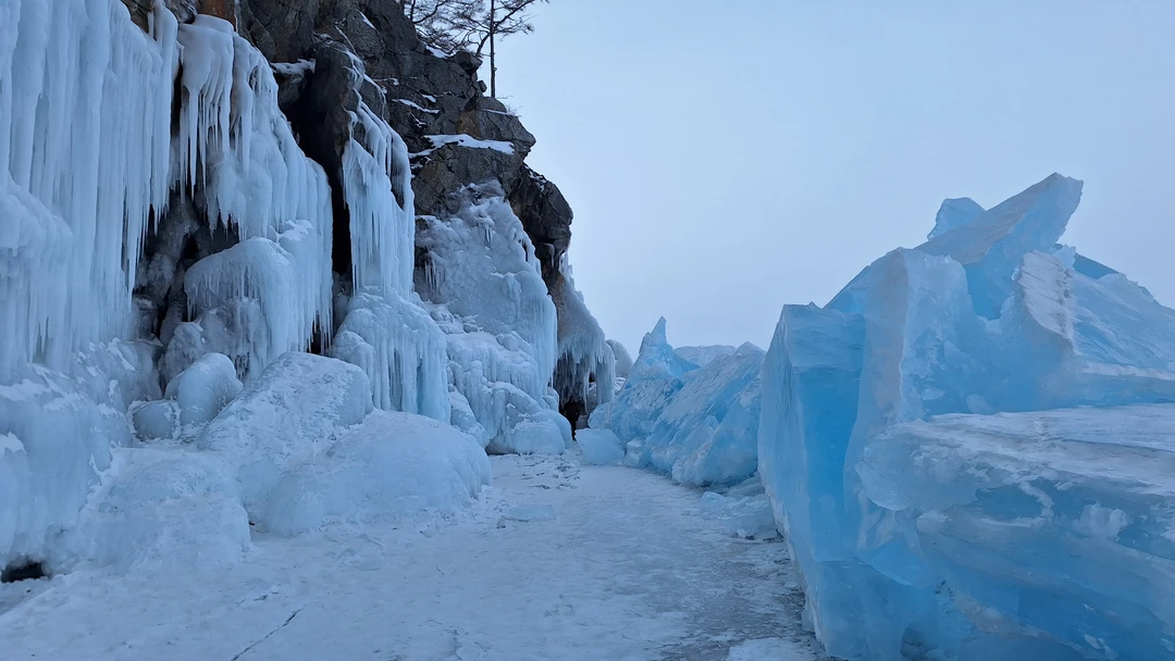 Экскурсию вел Денис, очень приятный парень, который умеет доносить информацию доступным языком и заботится о своей