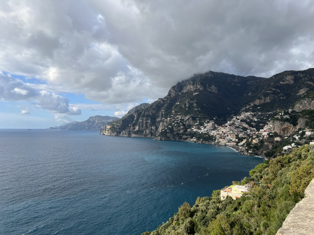 Восхитительный день с Алиной! Её увлекательные рассказы сделали наш полный дневной тур по Позитано, Амальфи, Атрани