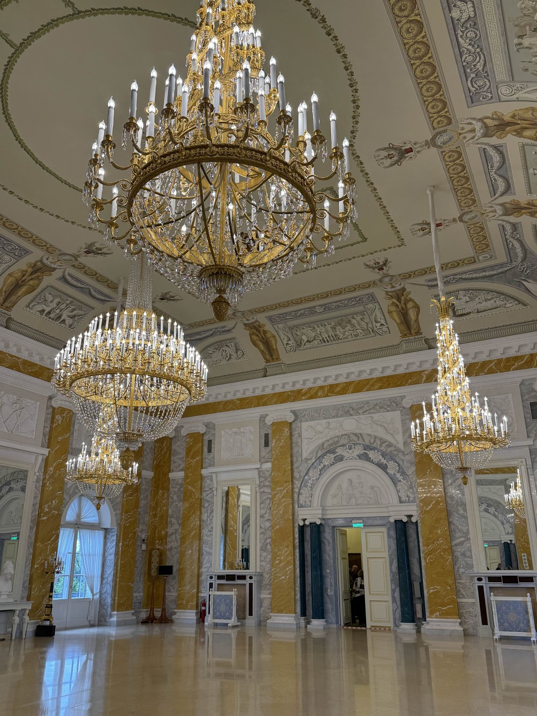 Константиновский дворец в Стрельне (из Петербурга) (Елена)