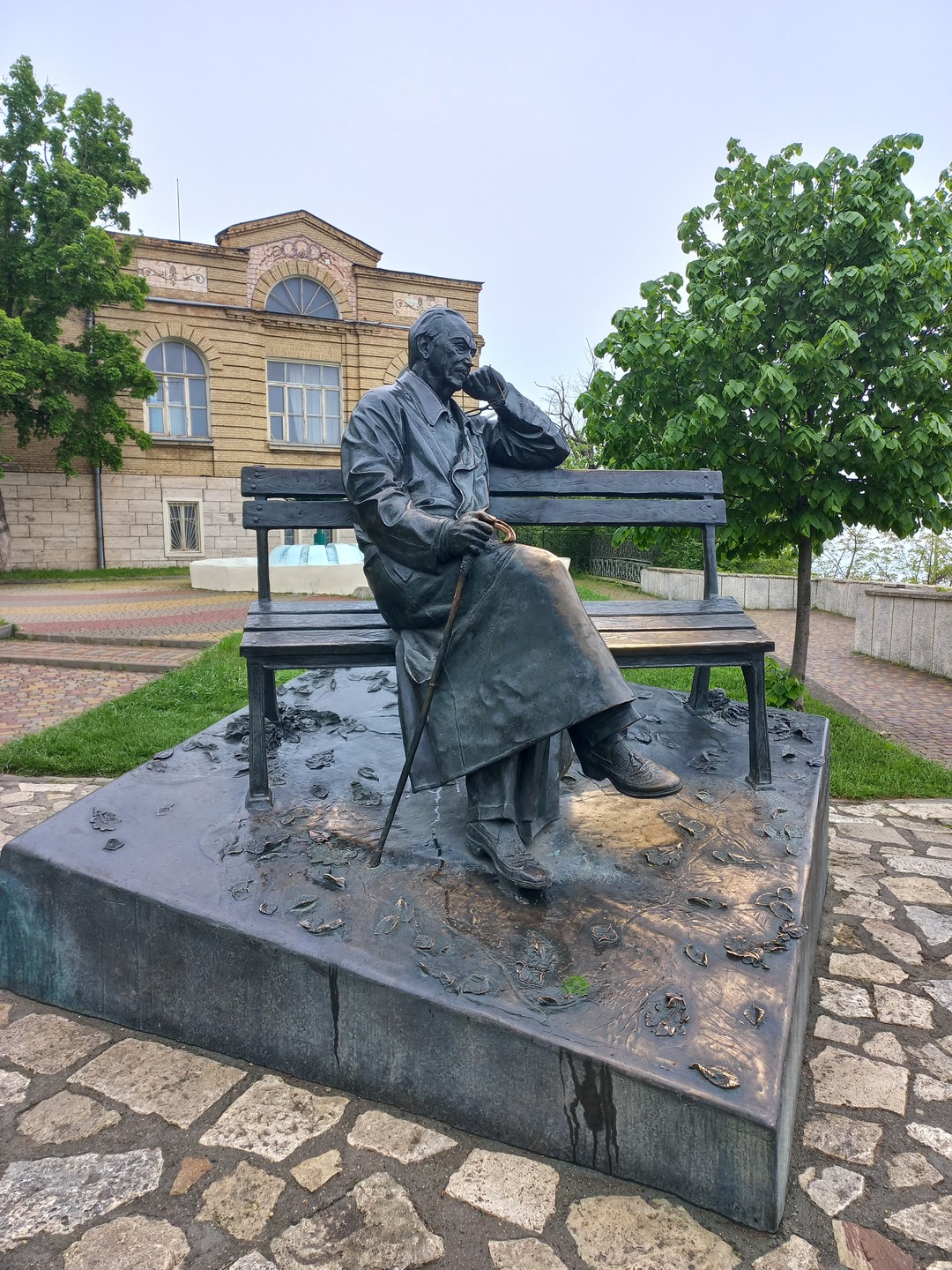 Всё чётко, по делу, очень красивый и ненапряжный маршрут, всё время спускались с горы. Евгении спасибо большое!