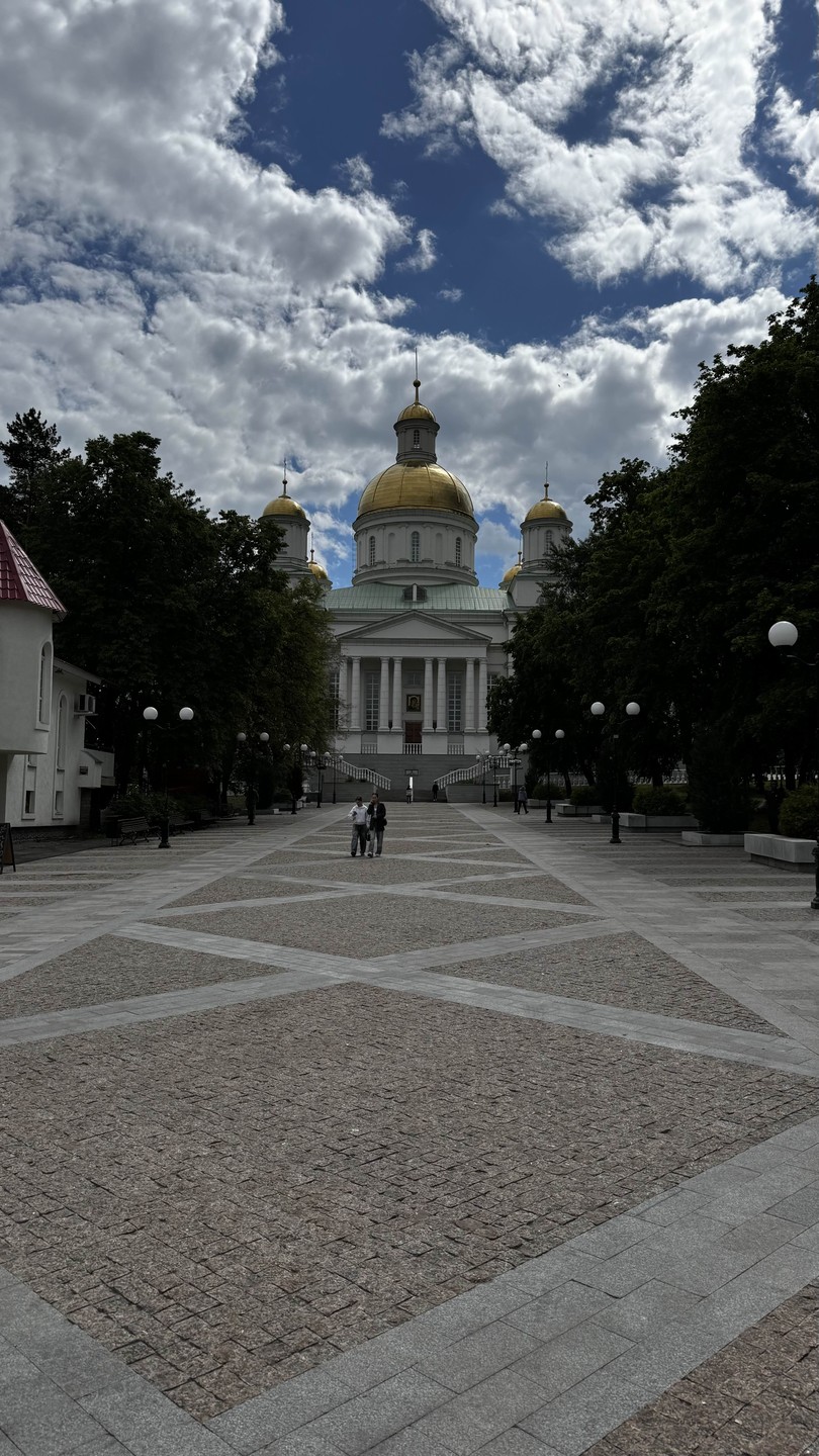 С благодарностью за потрясающую индивидуальную экскурсию по городу. Нет ничего лучше, чем познакомиться с городом через