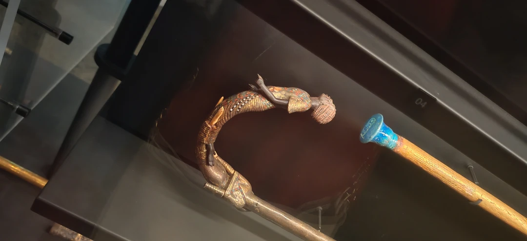 Я очень рекомендую эту экскурсию по главным достопримечательностям Гизы. Величие древних (Пирамиды. Сфинкс) и современных (Гранд