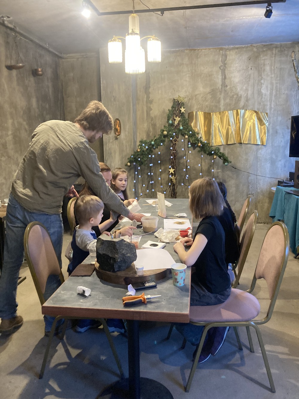 Фото Горячая эмаль в искусстве и дизайне: мастер-класс от братьев-эмальеров в Пушкине