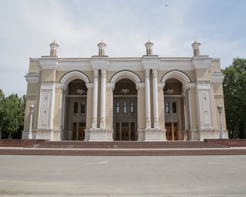 Комплекс Хаст-Имам и базар «Чорсу»