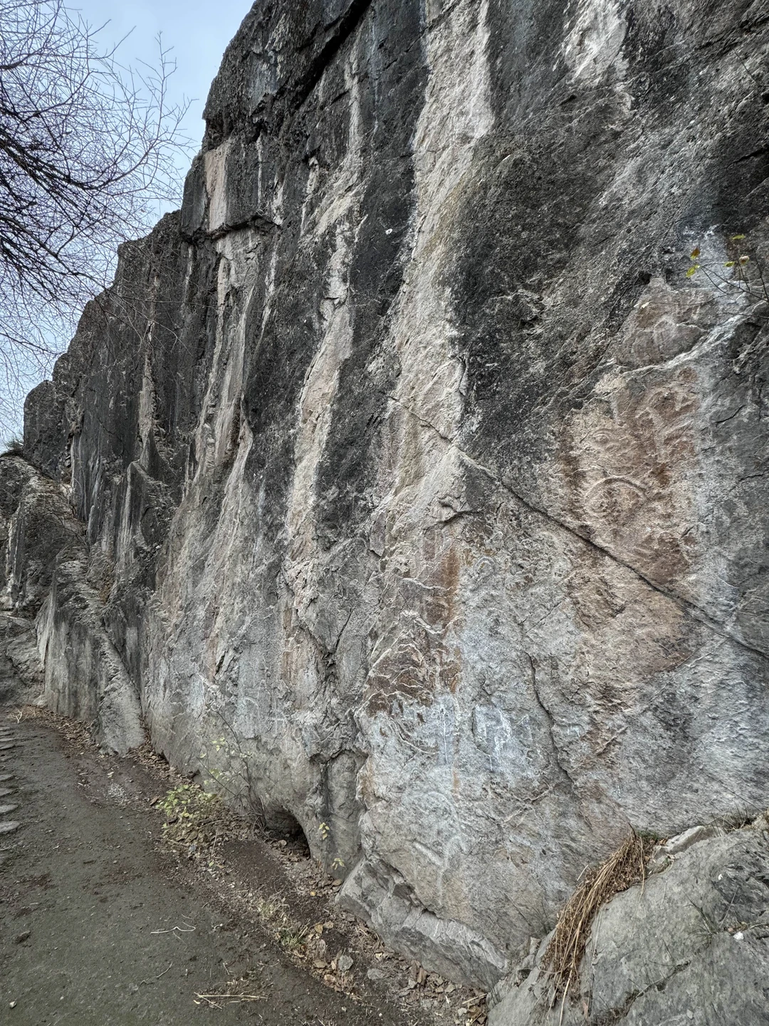 Решили с подругой взять экскурсию, и так как мы приехали не в самый сезон, ожиданий никаких