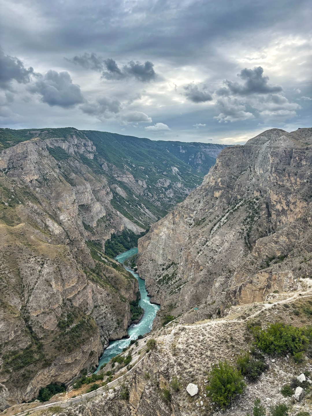 Очень понравилась экскурсия, насыщенная, комфортная, впечатляющая. Обед был потрясающий, так вкусно потом даже и не было в Каспийске