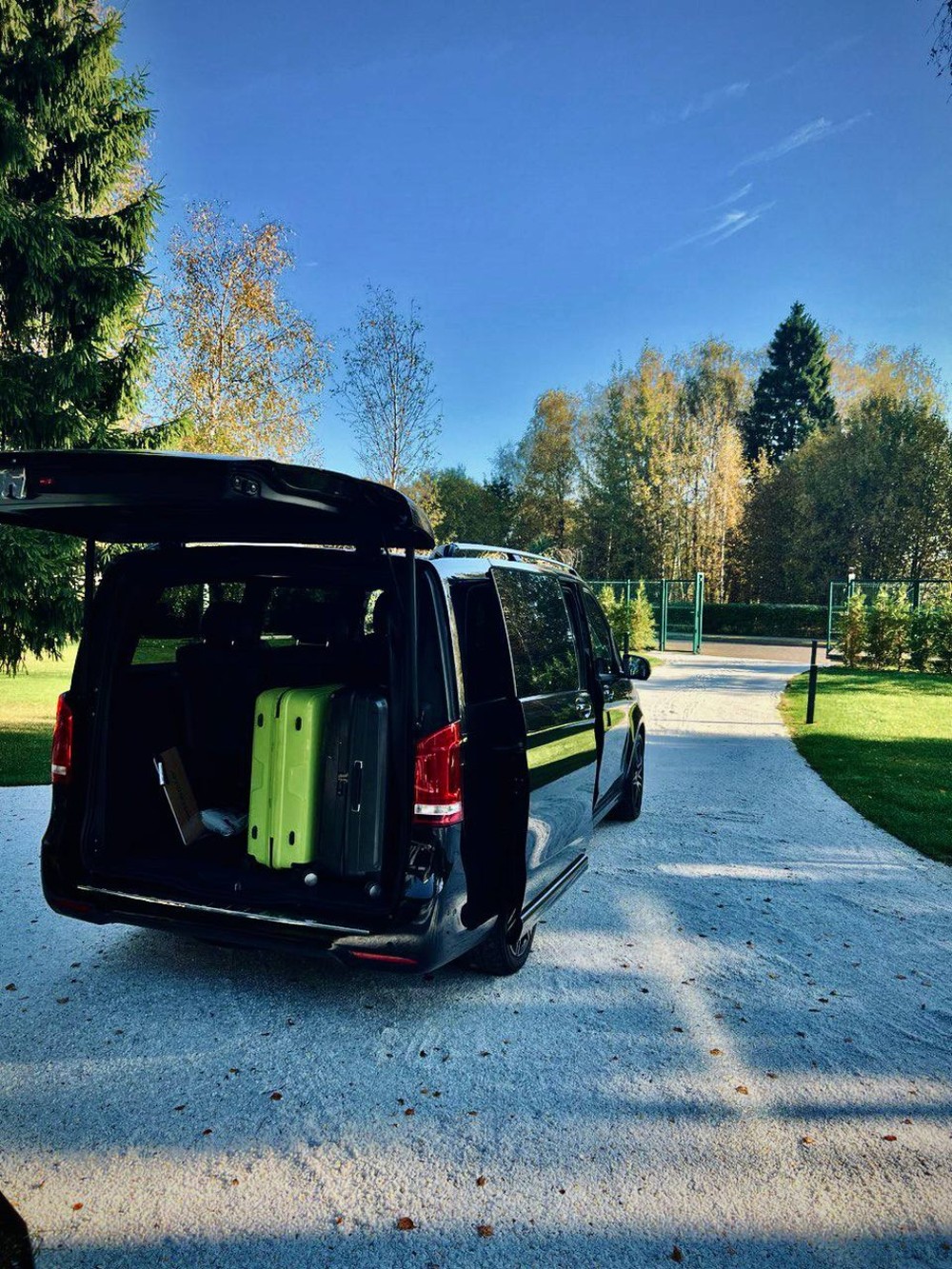 Трансфер из аэропорта Москвы на Mercedes-Benz V-класса (7/11)