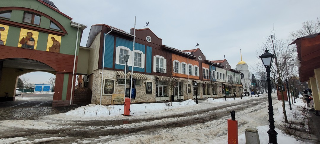 Очень понравилась экскурсия. Удобное время. Познавательно. Легкая подача информации. Хорошо распланированы свободные минуты. Опытный экскурсовад, обаятельная