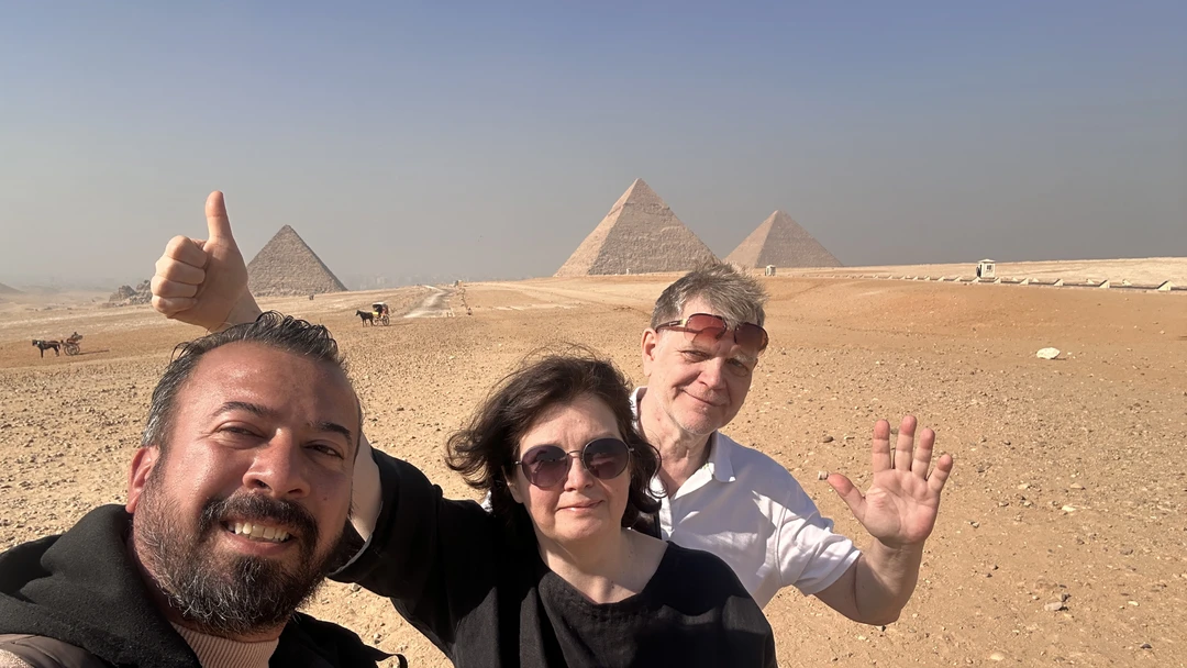 5 января 2026 года произошло наше долгожданное путешествие к древним пирамидам. Эта тема много лет вызывала