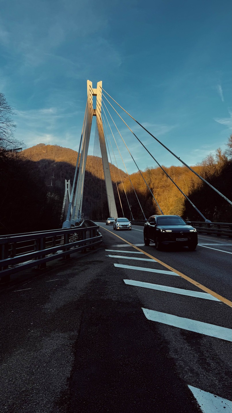 Договорились с Натальей начать путешествие в желаемое время. Выехали пораньше пока все спали, и застали пустые