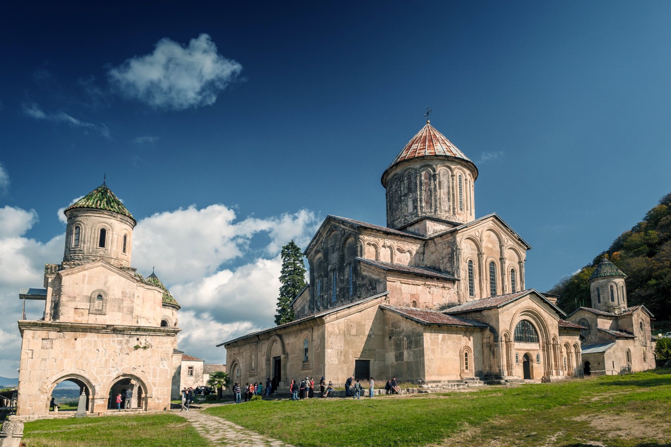 Главное изображение экскурсии - Из Тбилиси — в Кутаиси, столицу Имеретии