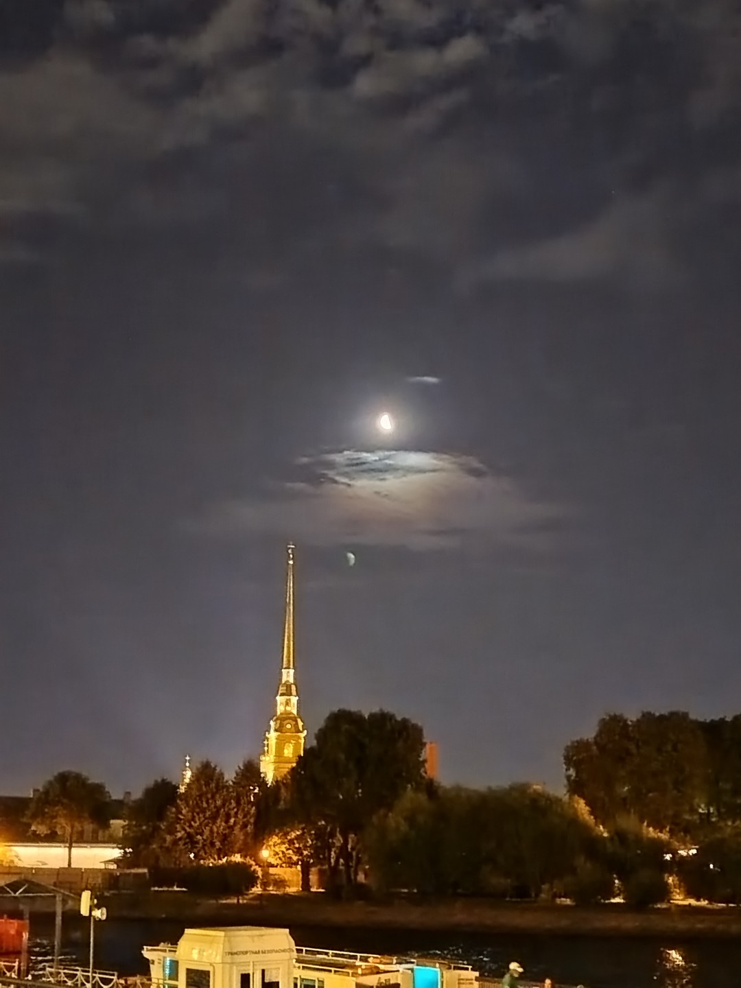Романтика белых ночей и разводных мостов (Ольга)
