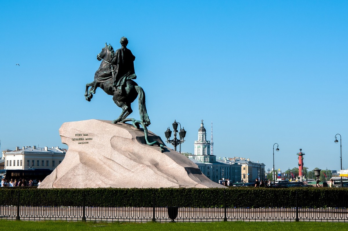 Фото 3 - Экскурсия: "Коля Петю догоняет, да Исаакий мешает! Детская экскурсия вокруг собора"
