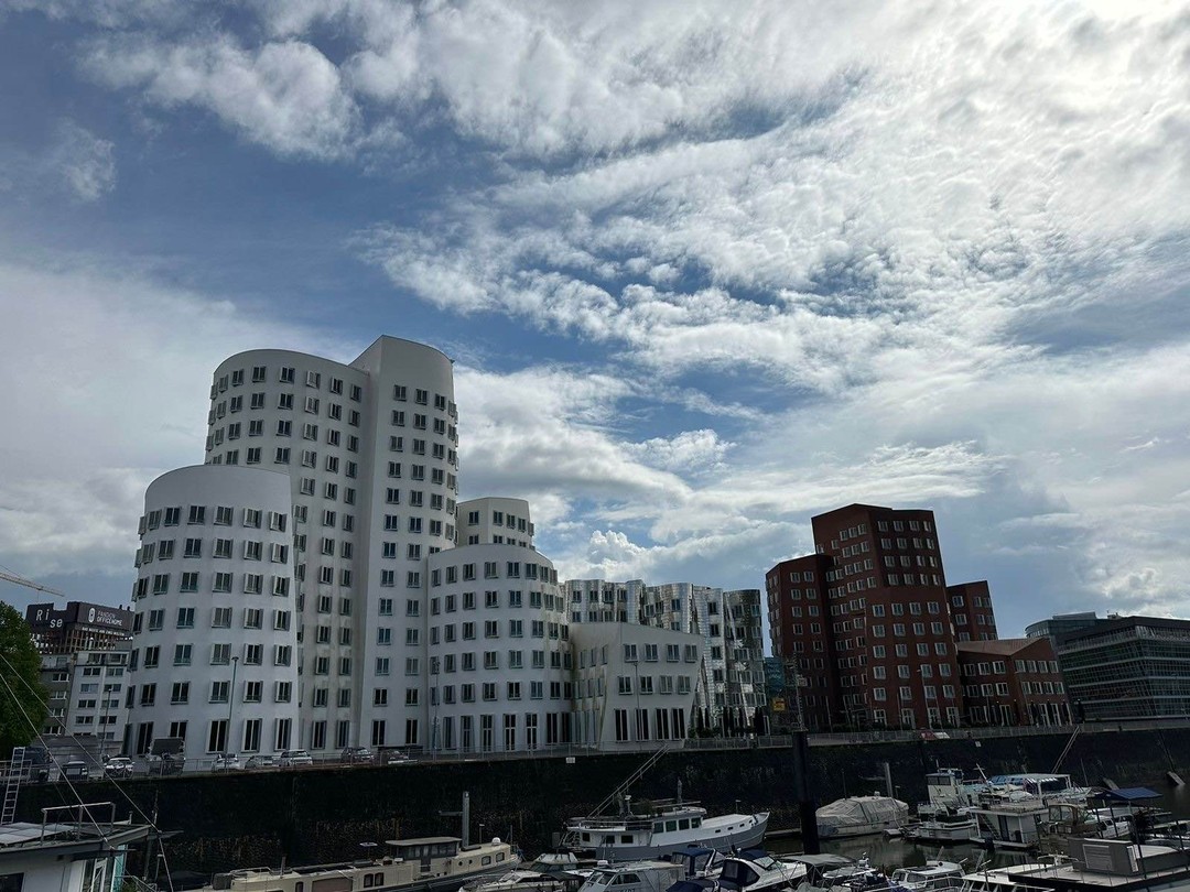 Экскурсия замечательная, очень интересная и содержательная. Узнаешь много интересных фактов и можно сделать много памятных фотографий