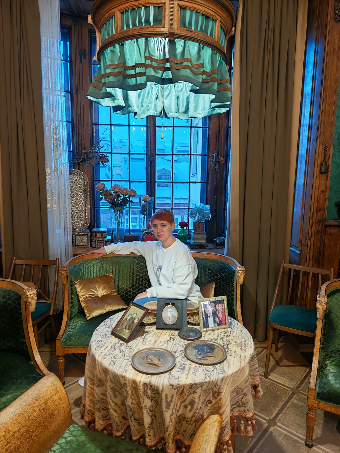 В гости к праправнучке Бенуа: старинная мебель, чаепитие и музыка (Светлана)