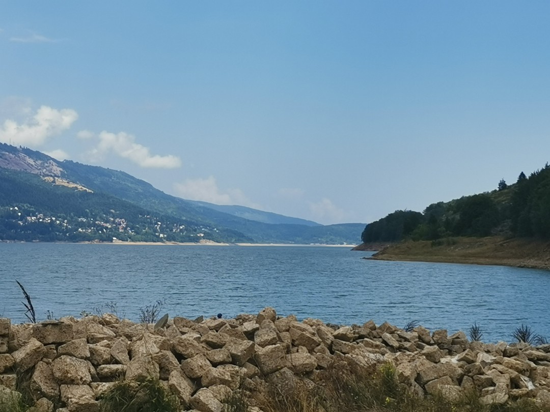 Ездили на экскурсию в Маврово с шестилетним сыном и мужем. Посетили этот прекрасный парк с озером