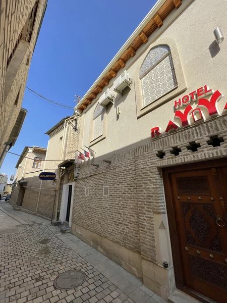 3 часа на одном дыхании! Вот такую Бухару вам никто не покажет. Интересный маршрут,увлекательный рассказ,лёгкая подача