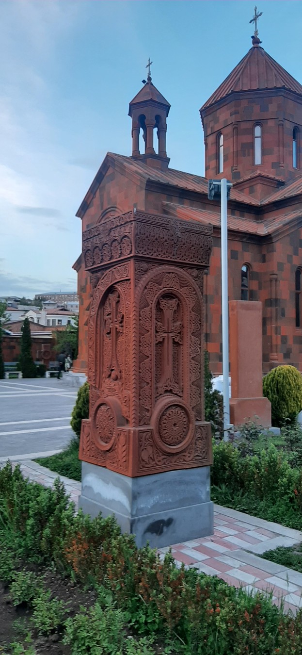 Фото По Еревану — на автомобиле
