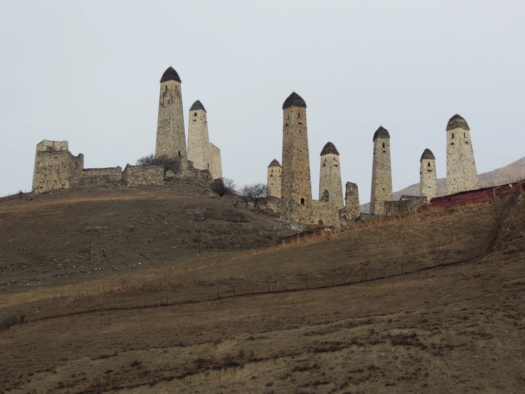 Отличная экскурсия на весь световой день. Интересный, содержательный рассказ об истории края. Посещение всех запланированных достопримечательностей