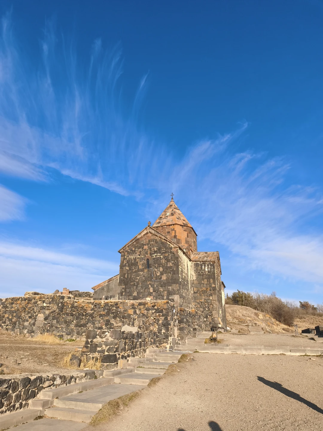 Хочу от всей души поблагодарить нашего гида Арарата за невероятное время, проведённое в Армении — от меня лично и от всей моей семьи