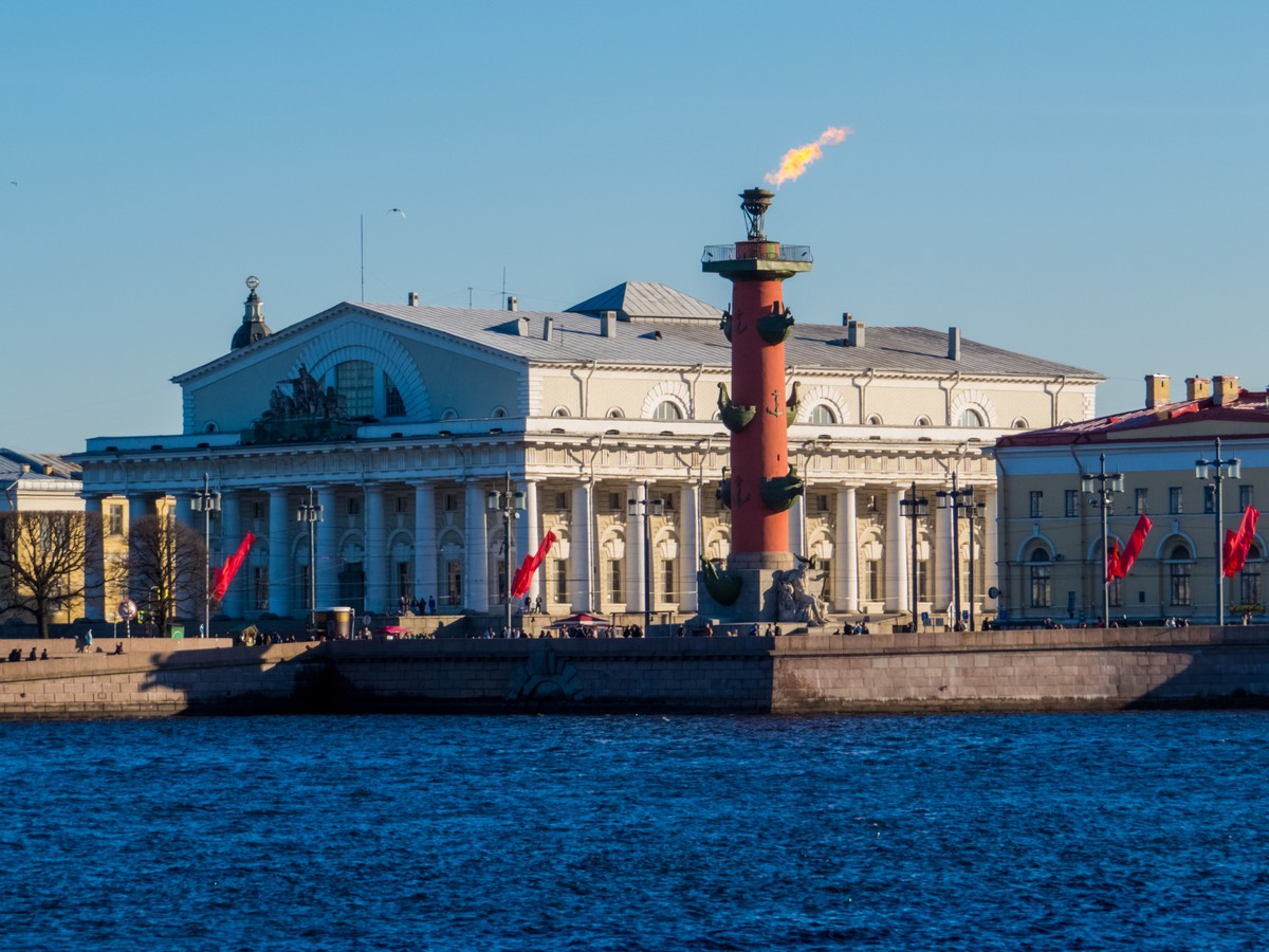 Обзорная экскурсия по Петербургу с посещением крейсера «Аврора» (билеты включены) (5/10)