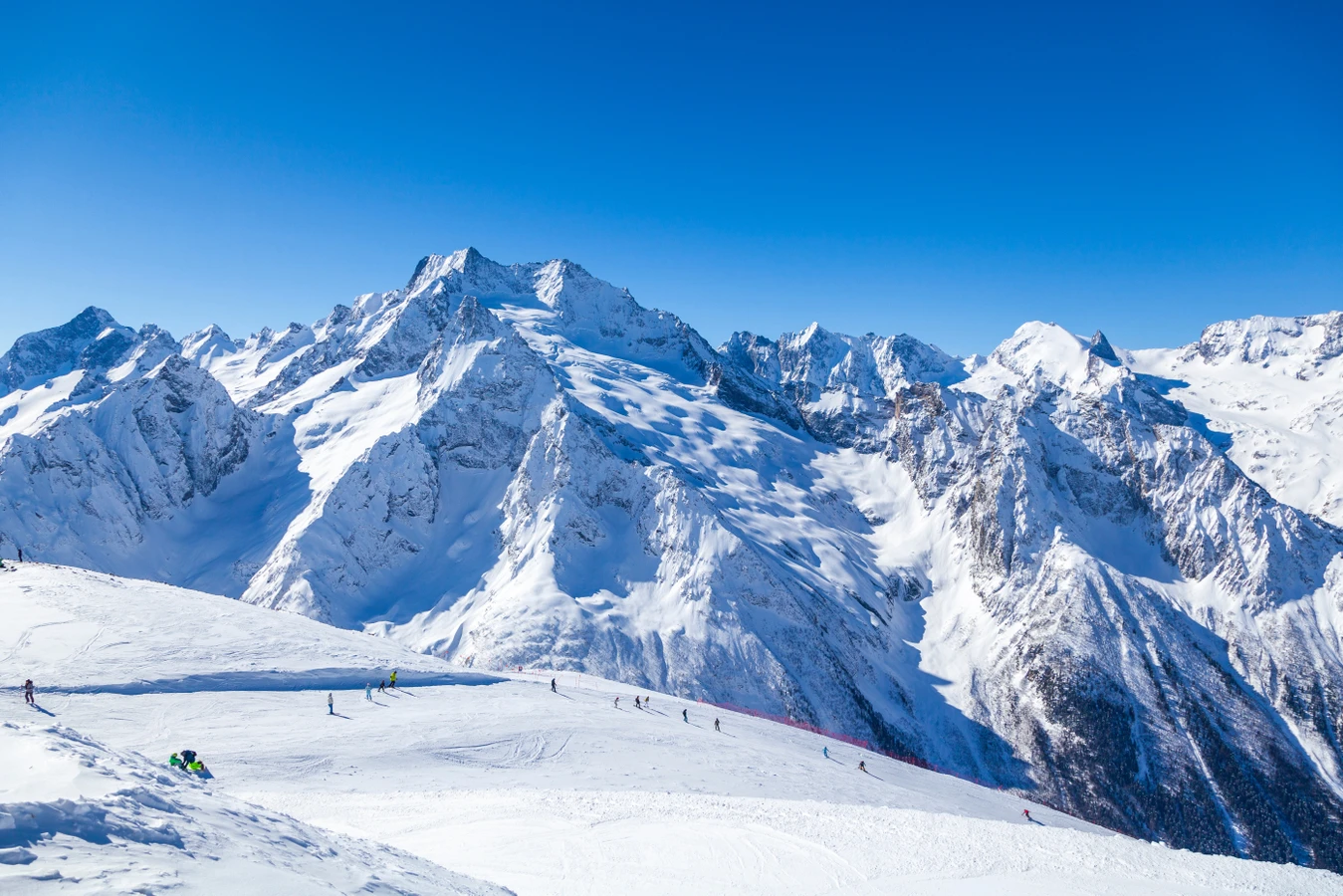 За один отпуск — 4 горнолыжных курорта: Эльбрус, Архыз, Домбай и Северная Осетия