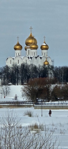 Экскурсионную программу проводил Руслан, очень профессиональный гид, отлично знающий свой город Ярославль, замечательный рассказчик с глубоким