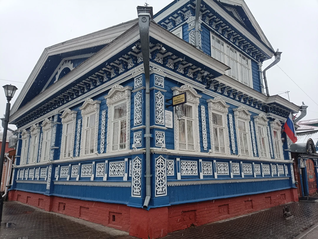 Очень интересное путешествие. Узнаете о жизни и ремеслах Нижнего Новгорода и Городца, места где умер Александр