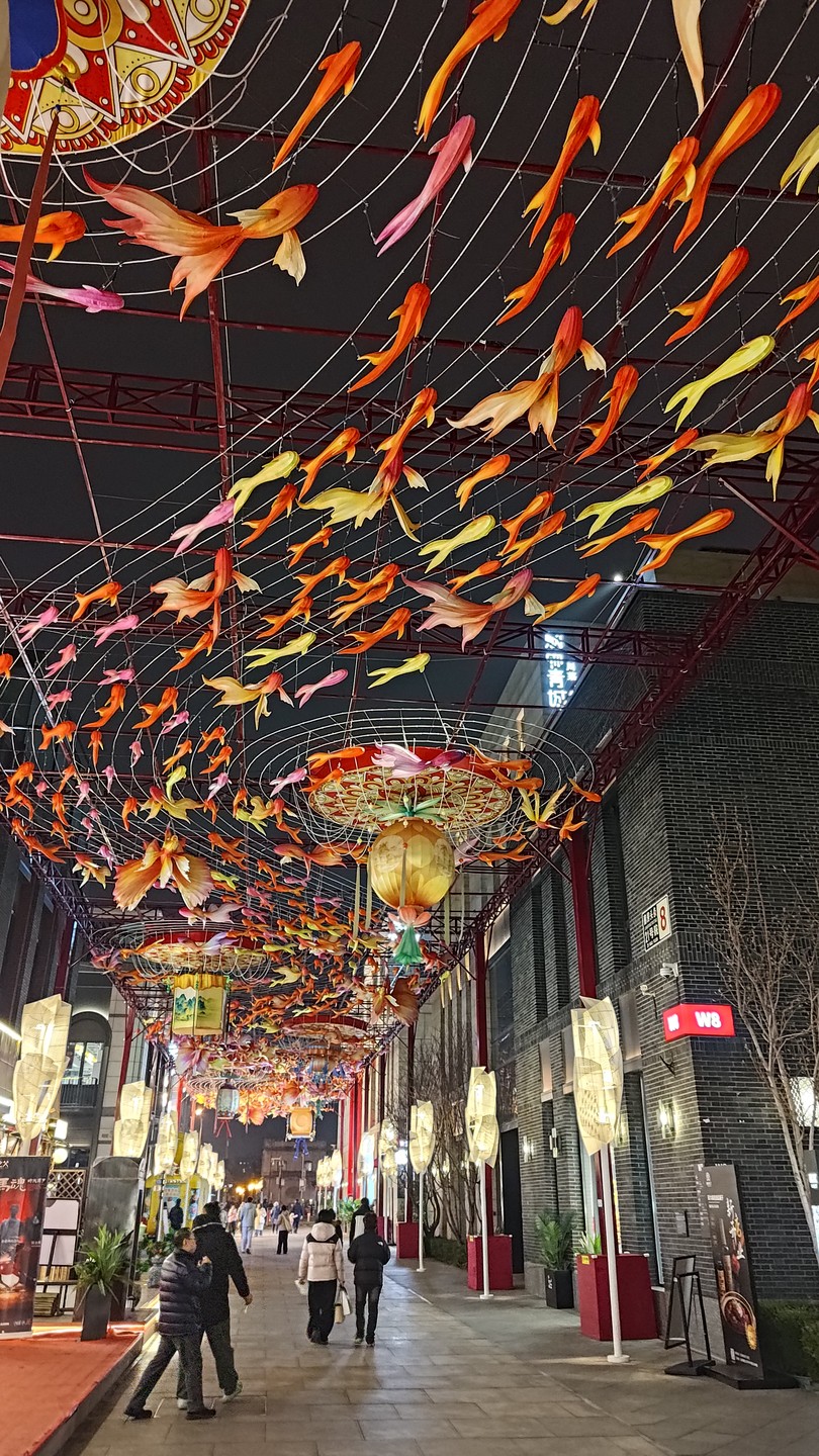 Отличный маршрут, комфортное авто, хороший гид (Антон). Нам все понравилось.