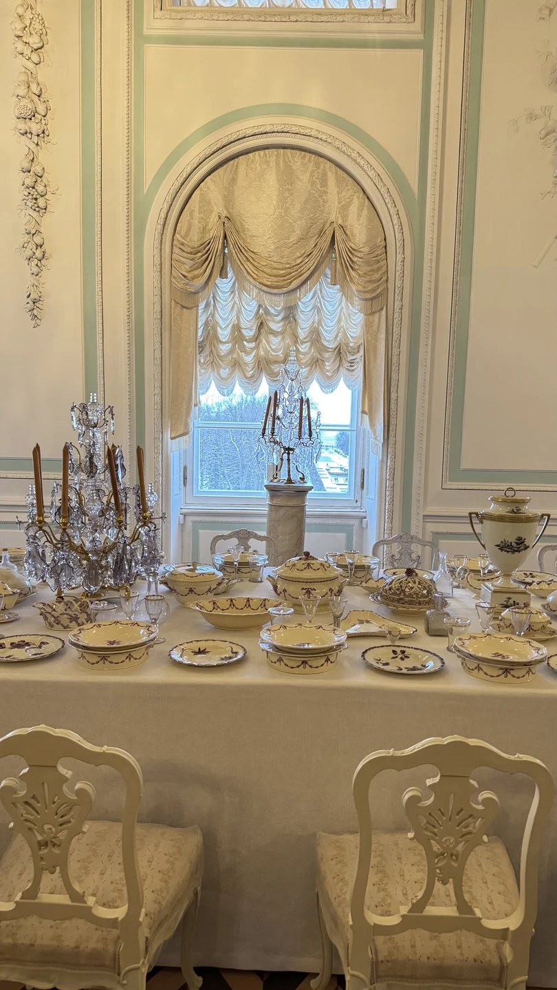 Петергоф: групповая экскурсия в Большой дворец (Евгения)