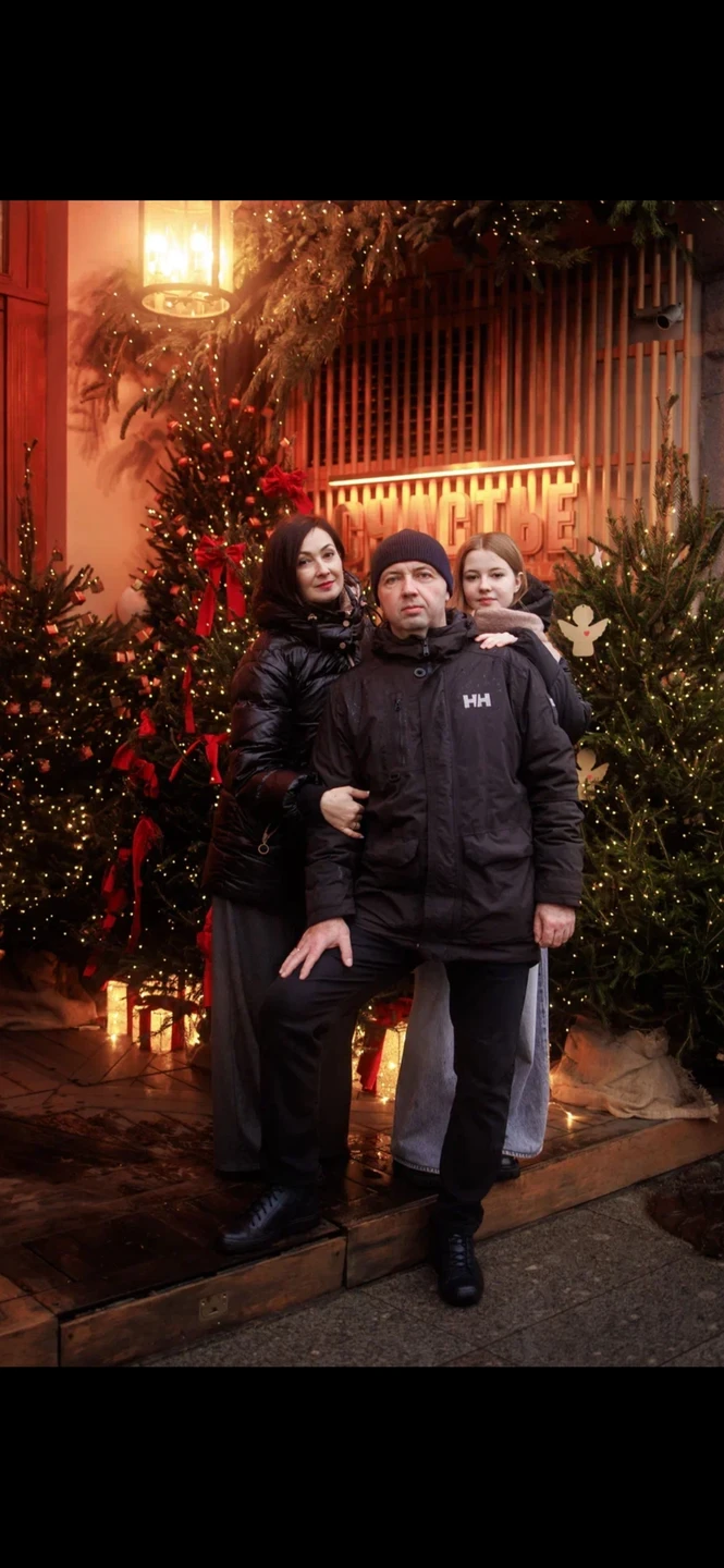 Отличная фотосессия. Анна хороший фотограф. Всегда подсказывала как лучше вставить, куда посмотреть и тп. Вся наша