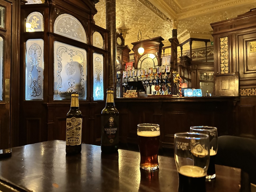 Отличная экскурсия по пабам! Влад — потрясающий гид: очень живой, харизматичный и отлично знающий тему. Это