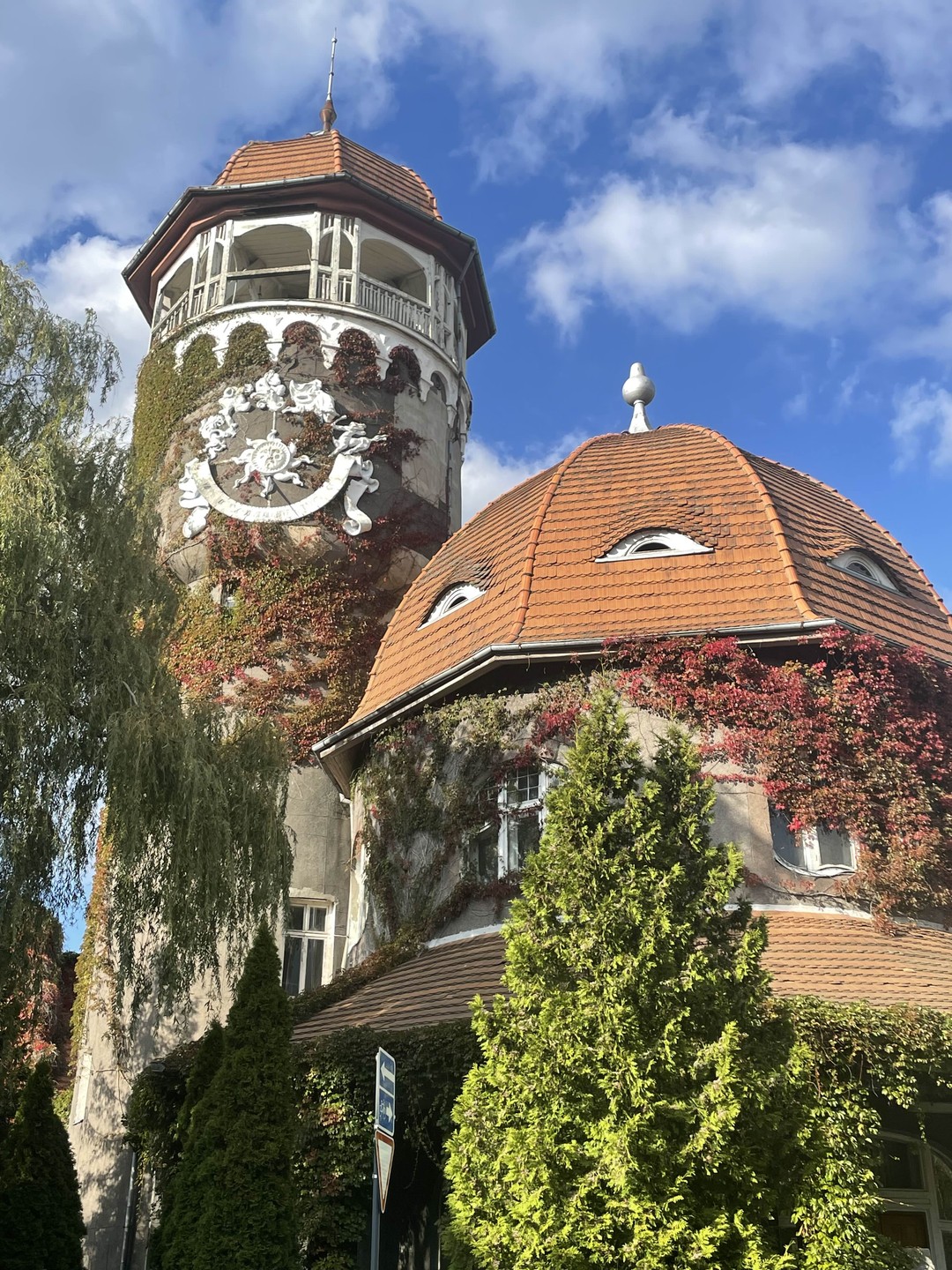 Чудесная экскурсовод, потрясающе представлена история области. Поездка комфортная и увлекательная🥰