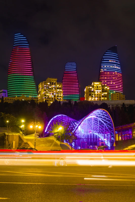 Майские праздники в Азербайджане: Баку, Шемаха, Шеки и Киш