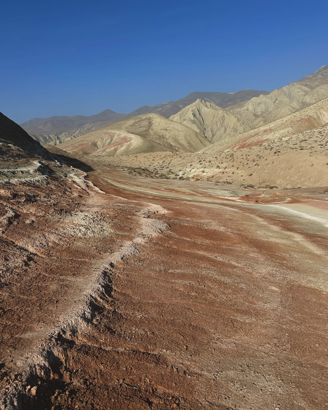 Искала именно экскурсию, в которой можно посмотреть одновременно Хызы, Масазыр и Атешгях, поэтому эта экскурсия идеально