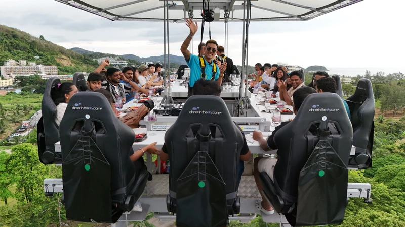 Ужин в небе над Пхукетом