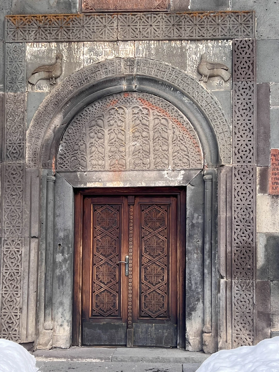 Это была одна из лучших экскурсий в моей жизни. Я улыбалась с самого утра. В храм