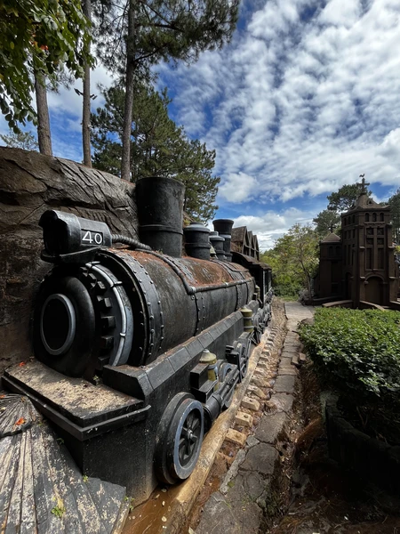 Экскурсовод был просто нереально крутой! Николай, спасибо ещё раз огромное за истории!