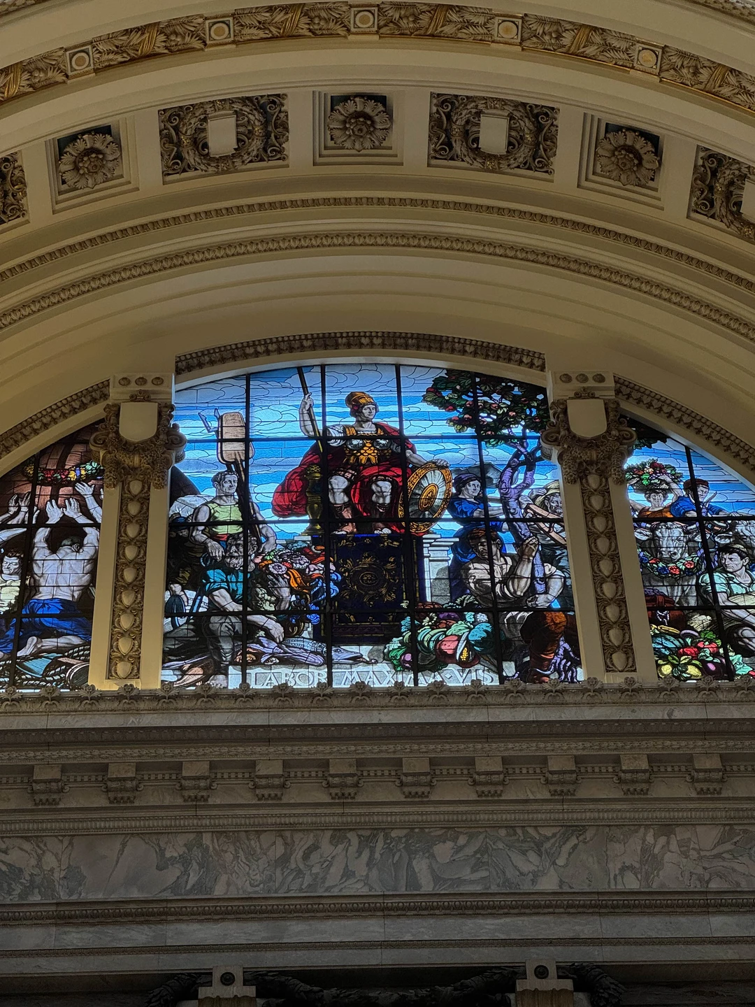 Мы приехали в Монтевидео и забронировали экскурсию, чтобы осмотреть город с разных сторон. Отличным выбором стал