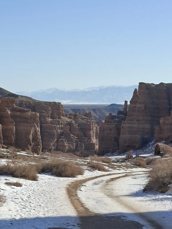 Настоятельно рекомендую, виды шикарные, обзор со всех точек обустроен, можно стоять и фоткаться бесконечно
