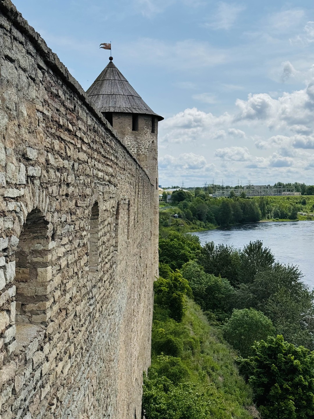 Экскурсия из Петербурга в Ивангород: крепость, нарвская рыба и маяк (Валерия)