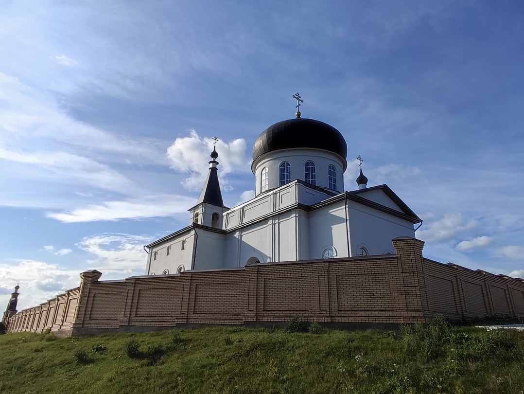 Отзыв пишу с опозданием🙂, мы ездили в октябре, фото, осенние. Удачный маршрут, за 1 день можно