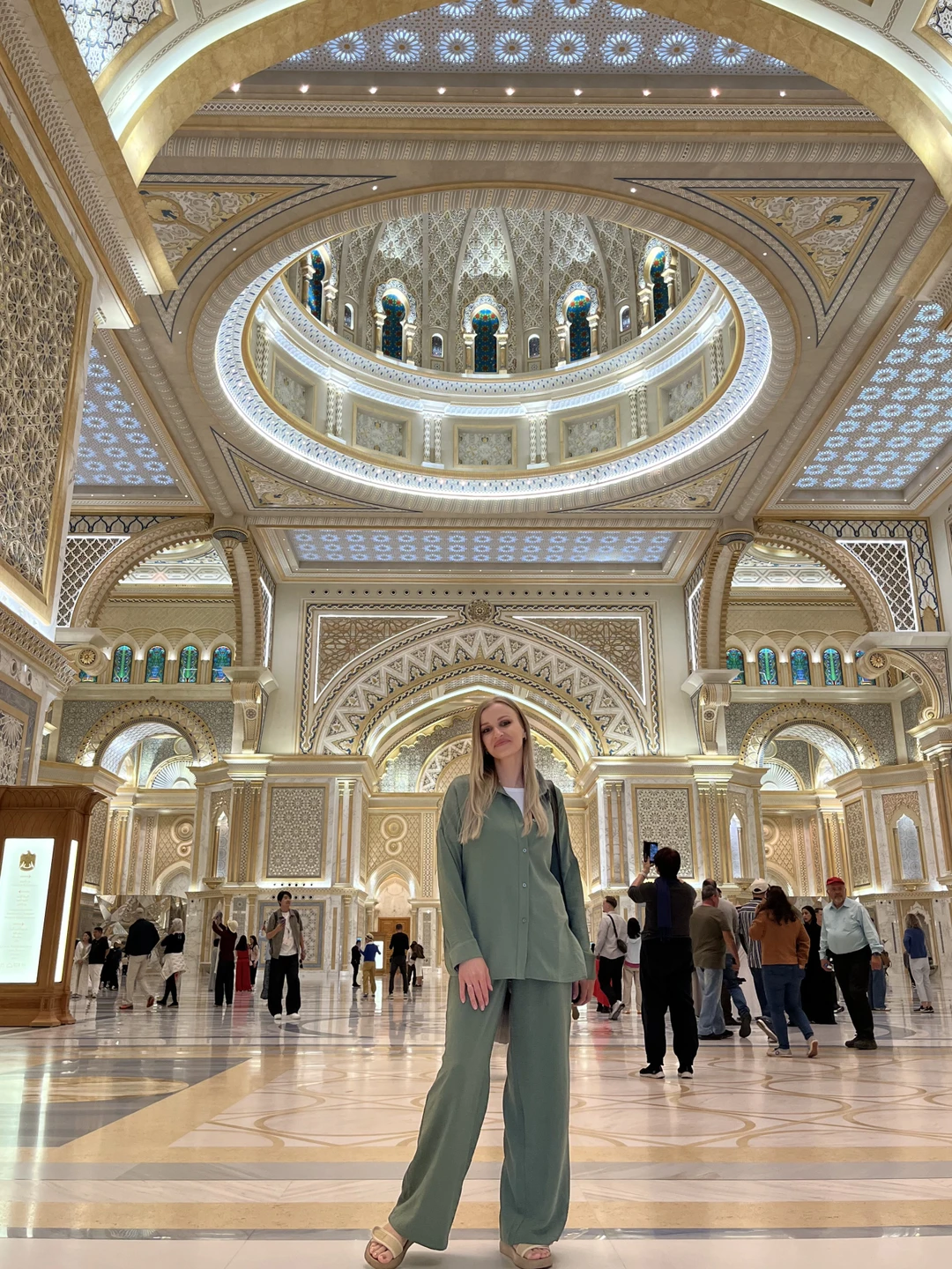 Экскурсия из Дубая в Абу-Даби в мини-группе (Марина)