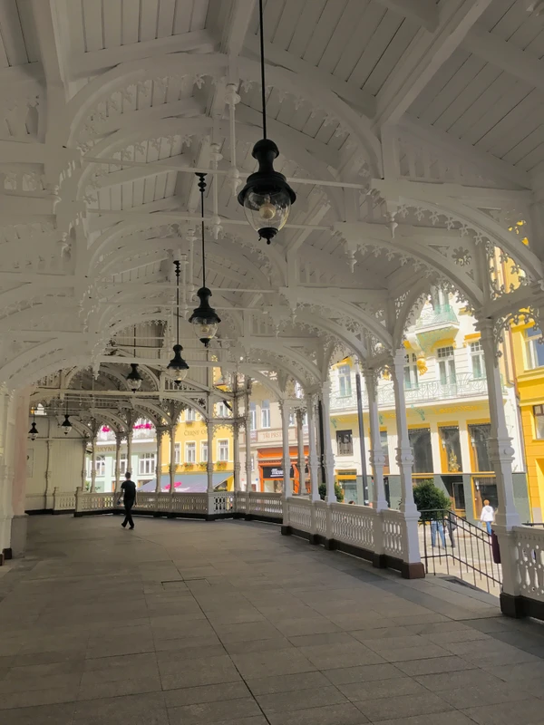 Прага - Карловы Вары: экскурсия в уютный город-курорт