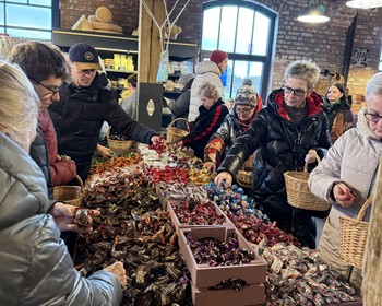 Отъезд или экскурсию в средневековый замок и на сыроварню